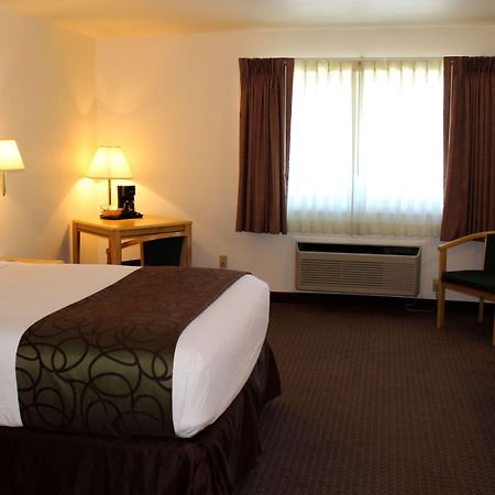 Inn At Lander, Travelodge By Wyndham Екстер'єр фото