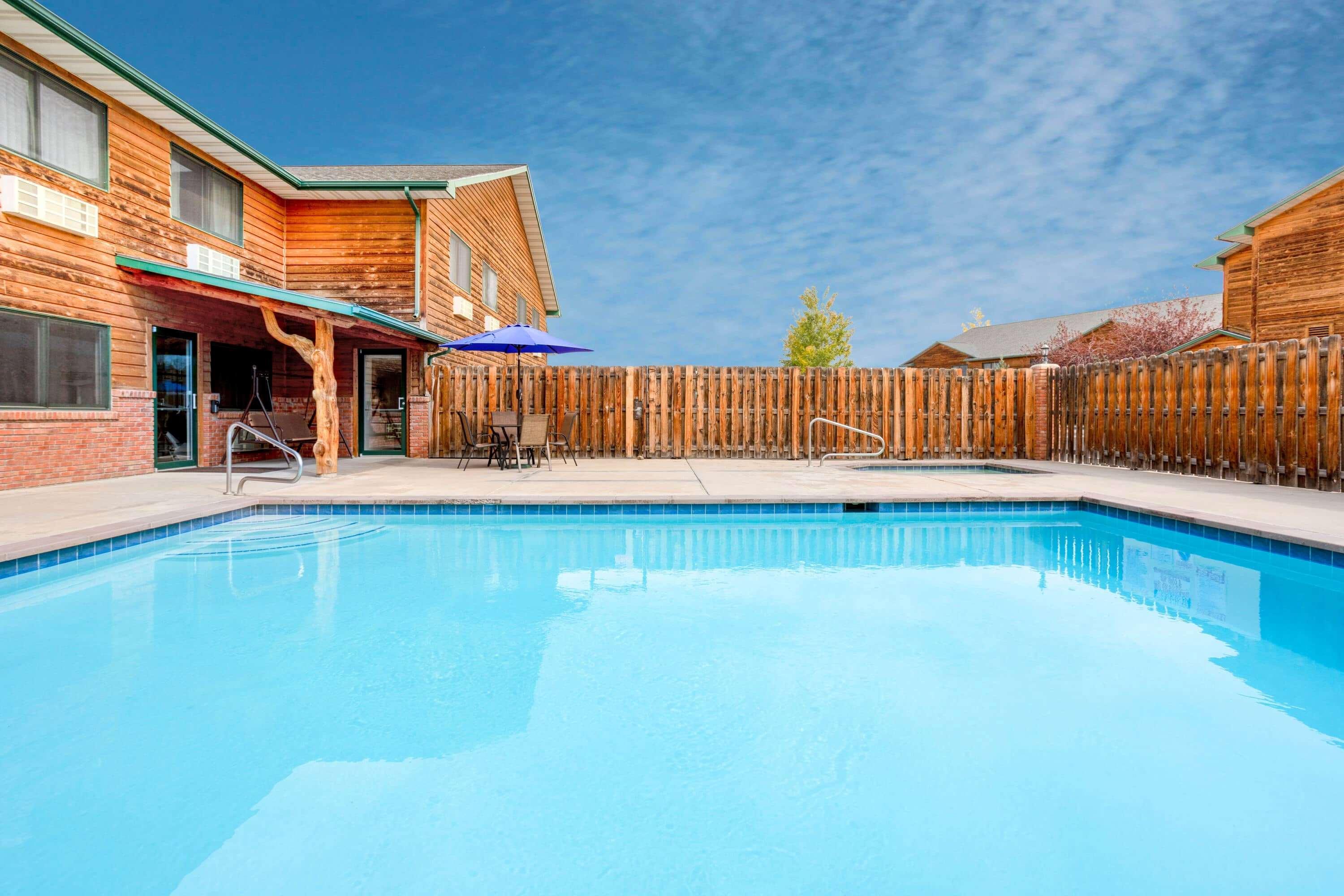 Inn At Lander, Travelodge By Wyndham Екстер'єр фото