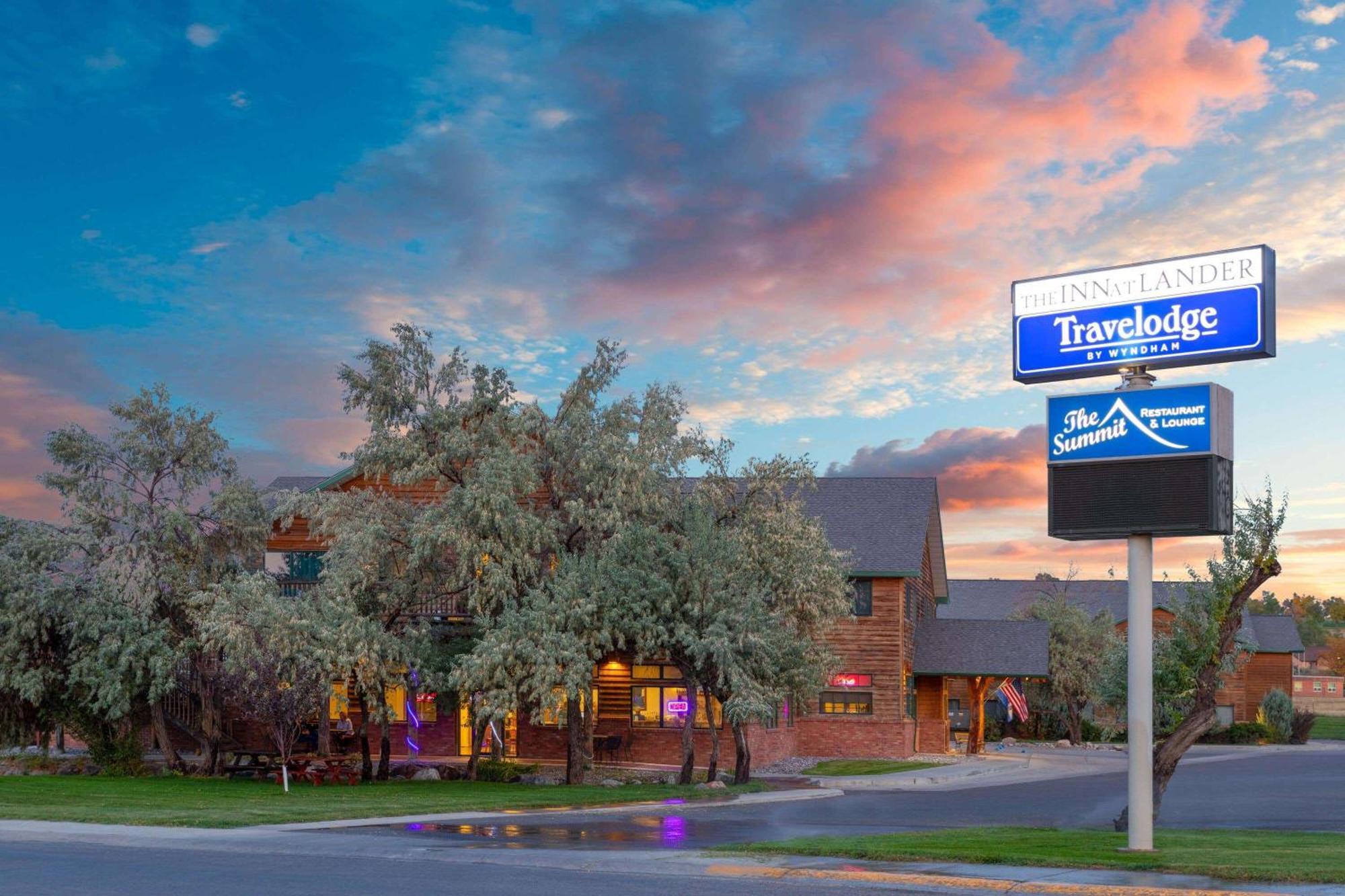 Inn At Lander, Travelodge By Wyndham Екстер'єр фото