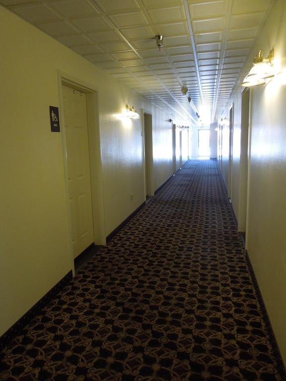 Inn At Lander, Travelodge By Wyndham Екстер'єр фото