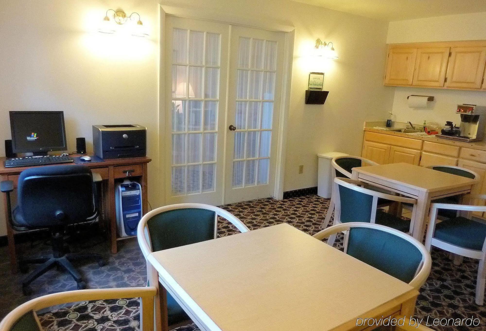 Inn At Lander, Travelodge By Wyndham Екстер'єр фото